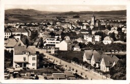 Humpolec, kdysi hlavní silnicí od Pelhřimova na Tyršovo náměstí do ulice Školní ...